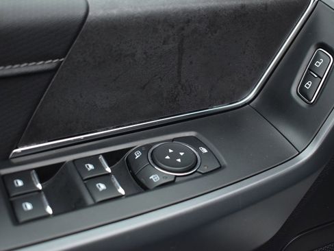 Used 2024 Ford F150 XLT w/ Mobile Office Package image 13