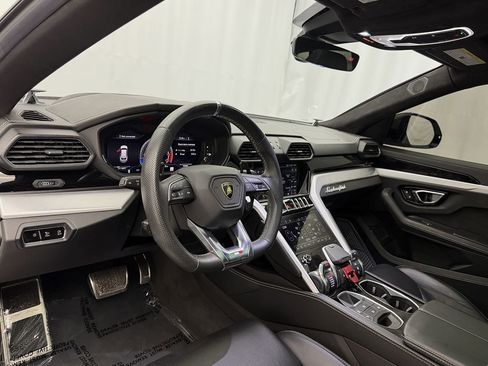 Used 2021 Lamborghini Urus image 13