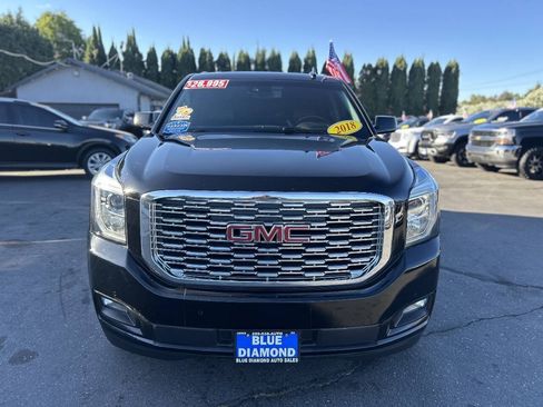 Used 2018 GMC Yukon Denali w/ Denali Ultimate Package AWD/4WD image 2
