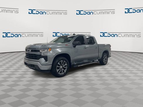 Used 2024 Chevrolet Silverado 1500 RST w/ Z71 Off-Road Package AWD/4WD image 4