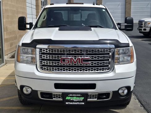 Used 2013 GMC Sierra 3500 Denali image 2