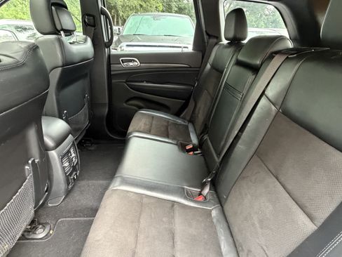 Used 2020 Jeep Grand Cherokee Altitude RWD image 33