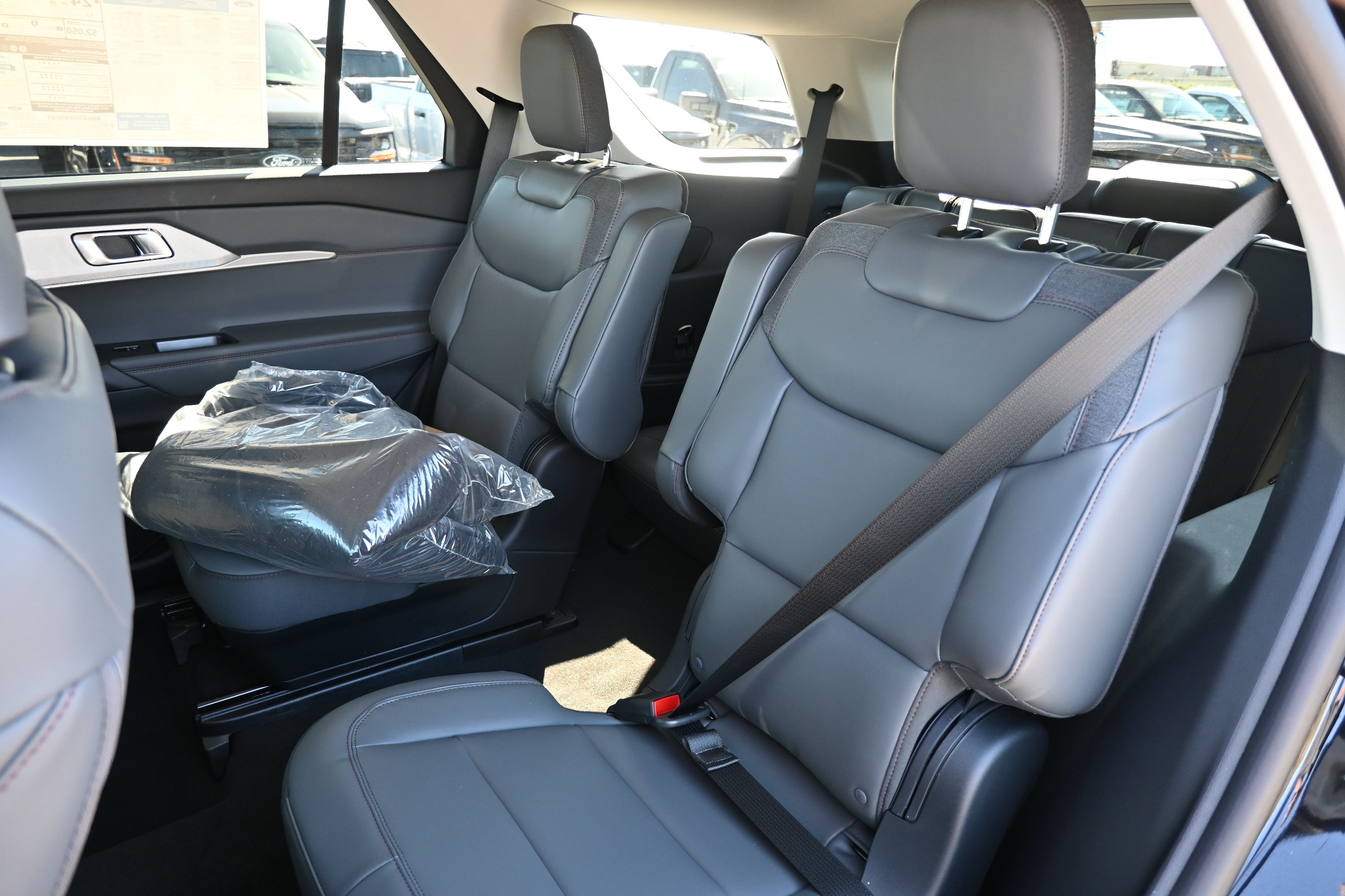 New 2026 Ford Explorer Active w/ Active Comfort Package RWD image 31