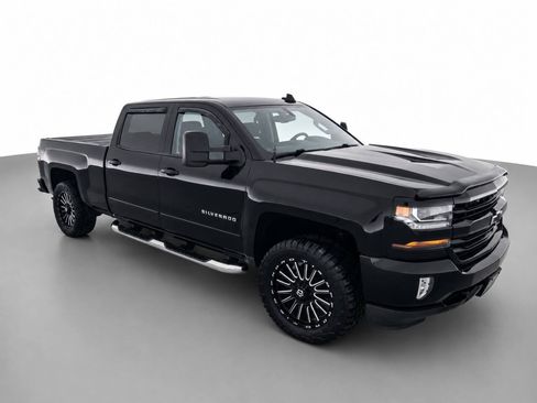 Used 2017 Chevrolet Silverado 1500 LT w/ All Star Edition AWD/4WD image 3