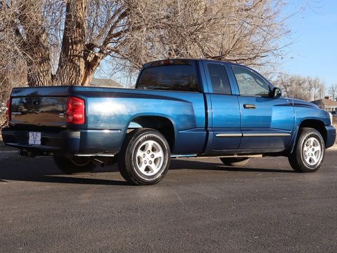 Used 2007 Dodge Dakota SLT image 5