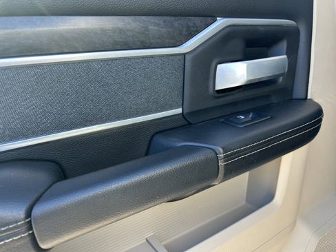 Used 2022 RAM 3500 Big Horn image 27