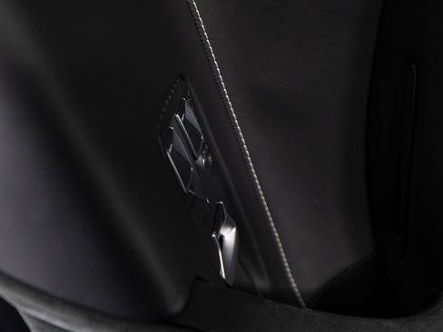 Used 2025 McLaren 750S RWD image 13