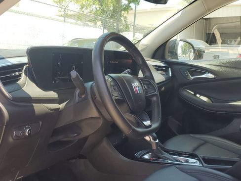 Used 2024 Buick Encore GX Sport Touring FWD image 2