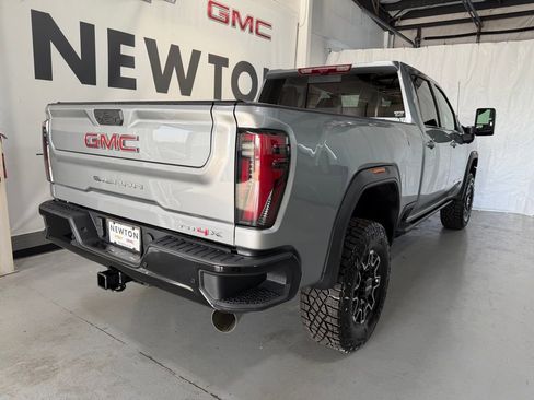 New 2026 GMC Sierra 2500 AT4X image 32