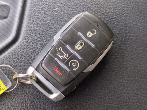 Certified 2019 RAM 1500 Laramie image 35