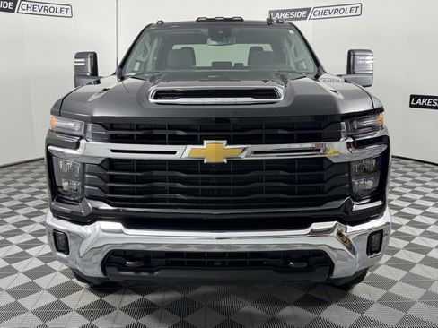 Used 2024 Chevrolet Silverado 2500 LT w/ All Star Edition image 9