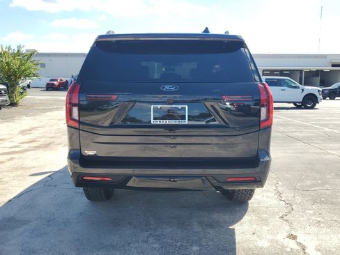 New 2025 Ford Expedition Tremor image 9