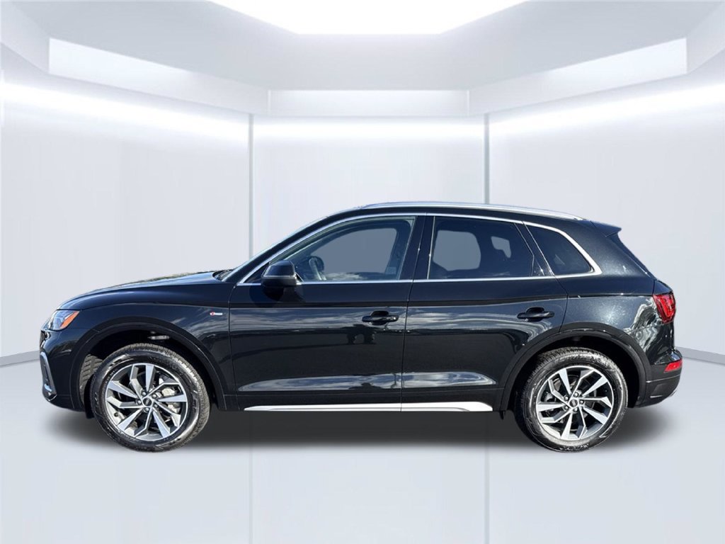 Certified 2023 Audi Q5 2.0T Premium Plus AWD/4WD image 2