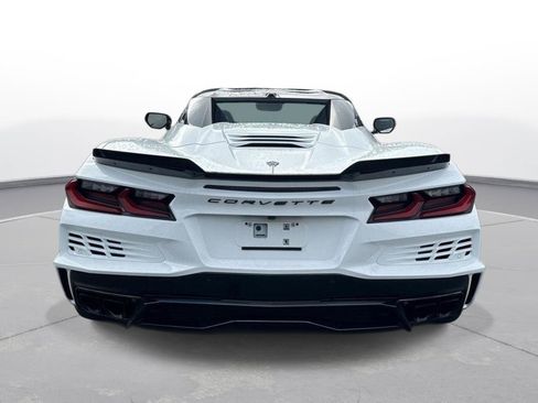 Used 2025 Chevrolet Corvette E-Ray AWD/4WD image 7