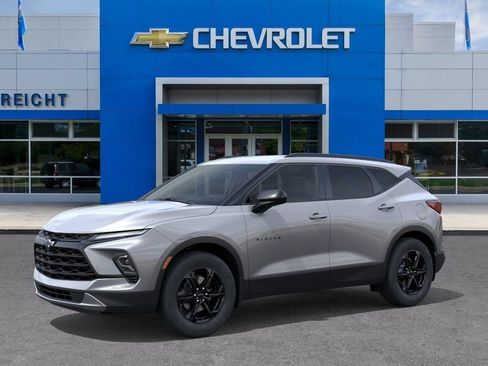 New 2026 Chevrolet Blazer LT w/ Convenience Package FWD image 2