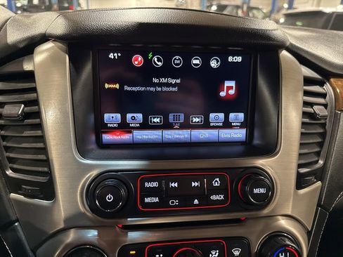 Used 2016 GMC Yukon XL Denali w/ Open Road Package image 23