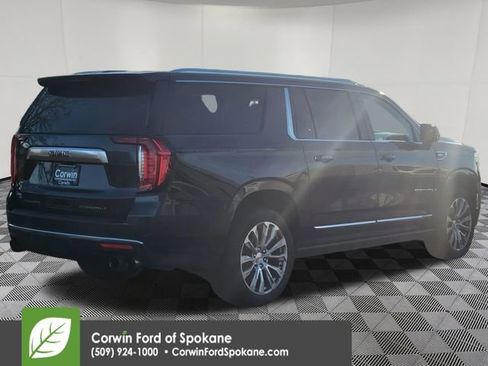 Used 2021 GMC Yukon XL Denali w/ Denali Premium Package AWD/4WD image 19