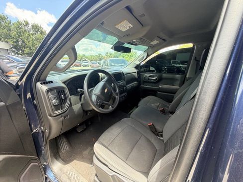 Used 2020 Chevrolet Silverado 1500 Custom w/ Custom Value Package RWD image 12