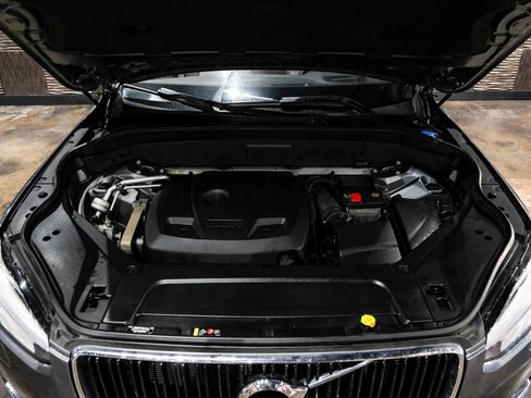 Used 2017 Volvo XC90 T6 Momentum w/ Convenience Package image 53