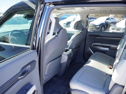 Used 2026 Kia EV9 Wind image 16