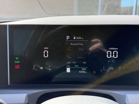 Used 2025 Hyundai Tucson Blue image 17