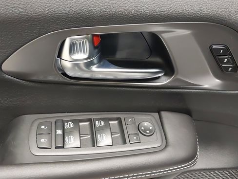 New 2026 Chrysler Pacifica Select image 25