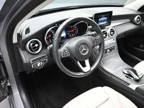 Used 2016 Mercedes-Benz C 300 4MATIC Sedan image 9
