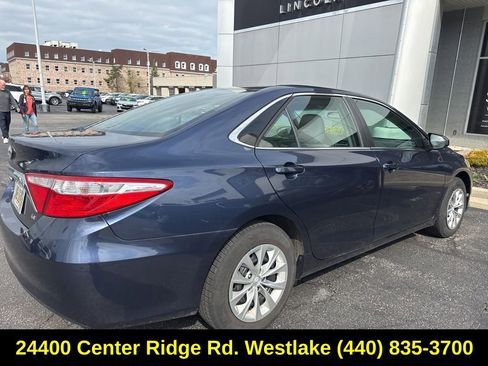 Used 2017 Toyota Camry XLE image 5