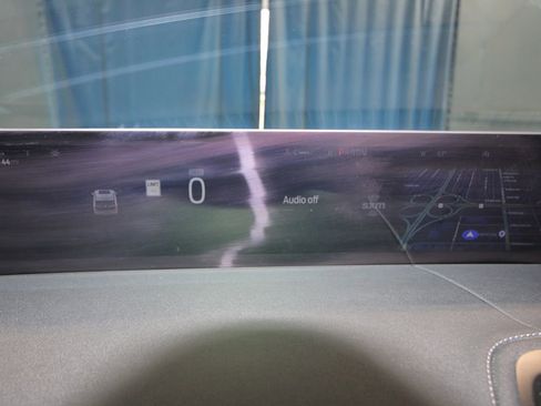 Used 2025 Ford Expedition Platinum w/ Platinum Ultimate Package image 11