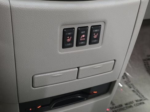 Used 2013 Nissan Quest LE w/ Protection Pkg FWD image 38