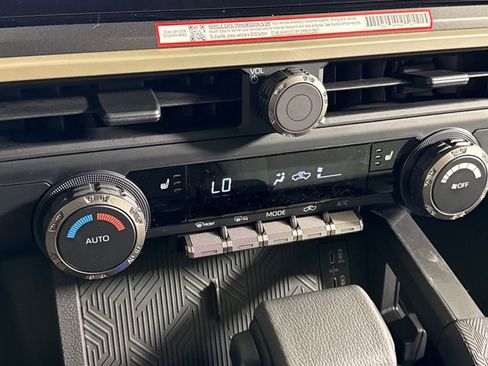 New 2026 Toyota Tacoma TRD Off-Road AWD/4WD image 30