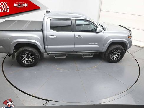Used 2021 Toyota Tacoma SR5 AWD/4WD image 29