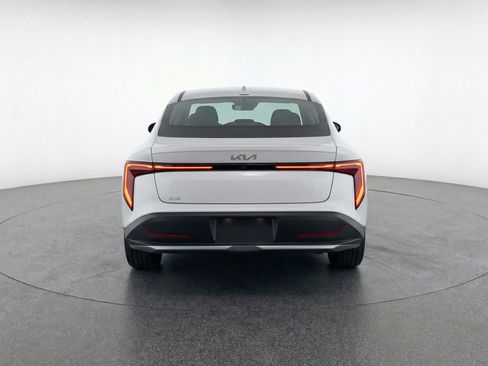 Used 2025 Kia K4 LXS image 7