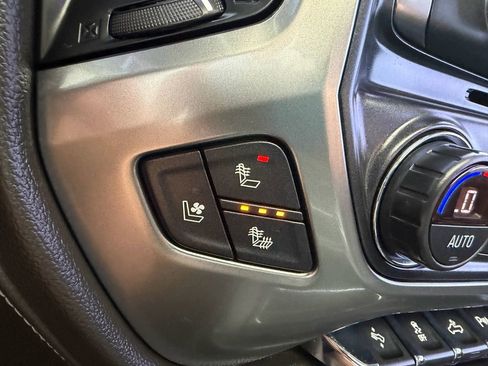 Used 2019 Chevrolet Silverado 3500 LTZ w/ Duramax Plus Package image 40