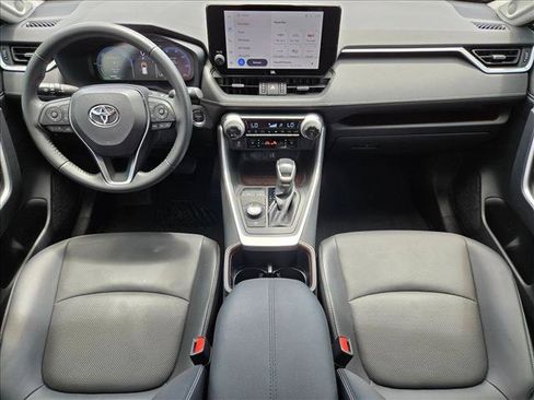 Used 2024 Toyota RAV4 Limited AWD/4WD image 17