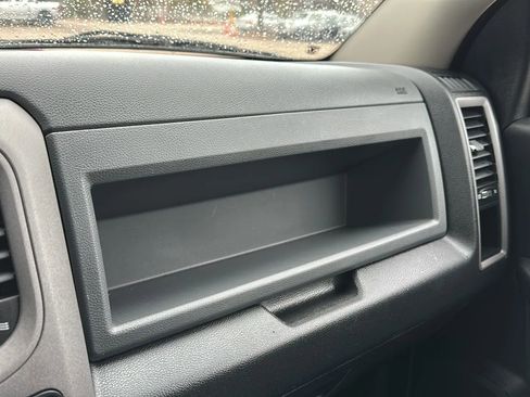 Used 2017 RAM 1500 Express image 40