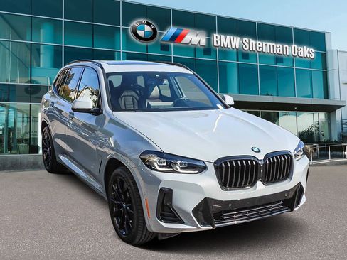 Certified 2023 BMW X3 sDrive30i w/ M Sport Package image 3