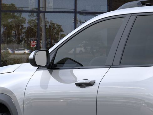 New 2026 Chevrolet Equinox ACTIV w/ Convenience Package III FWD image 36