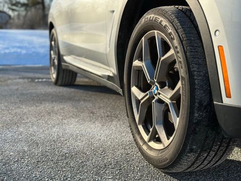 Used 2021 BMW X3 xDrive30i w/ Premium Package image 9