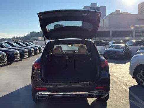 Certified 2026 Mercedes-Benz GLC 300 4MATIC image 5