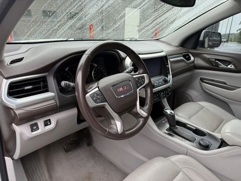 Used 2018 GMC Acadia SLT AWD/4WD image 7