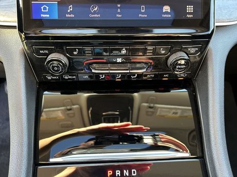 Used 2023 Jeep Grand Cherokee L Limited AWD/4WD image 21