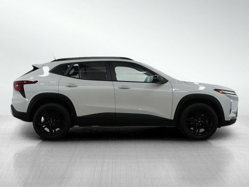 Used 2024 Chevrolet Trax ACTIV w/ Driver Confidence Package image 7