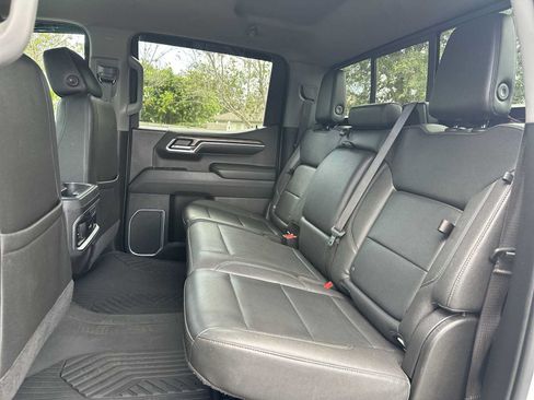 Used 2023 Chevrolet Silverado 1500 LTZ w/ LTZ Convenience Package II AWD/4WD image 17