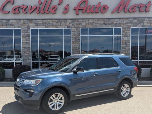 Used 2018 Ford Explorer XLT w/ Equipment Group 202A AWD/4WD image 1