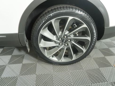 Used 2022 Lincoln Nautilus Reserve w/ Equipment Group 201A FWD image 18