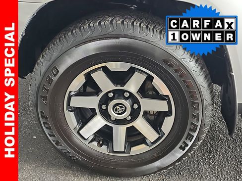 Used 2024 Toyota 4Runner TRD Off-Road image 35