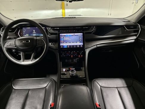 Used 2022 Jeep Grand Cherokee Limited 4xe w/ Luxury Tech Group II AWD/4WD image 10