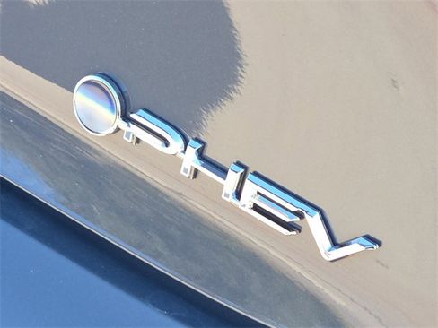 New 2026 Toyota Prius Plug-In Hybrid image 10