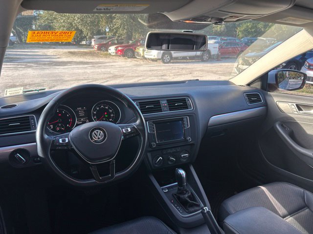 Used 2017 Volkswagen Jetta SE FWD image 15